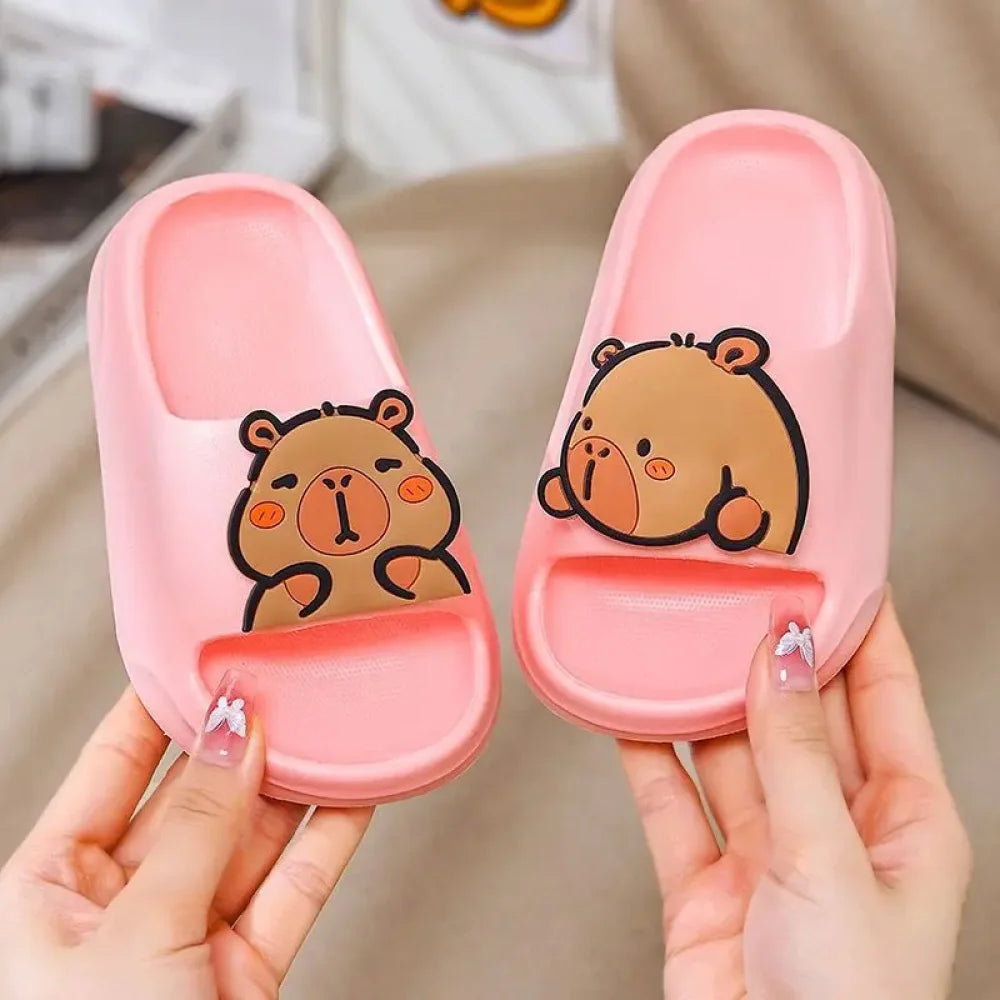 Chaussons Enfant style claquette capybara (taille 24-40) - Rose / 24-25