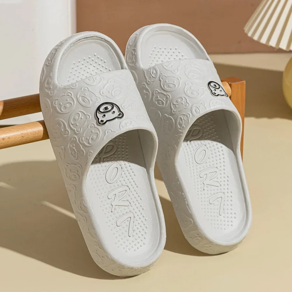 Chaussons style claquette avec motif ours (taille 36-45) - Gris / 36-37