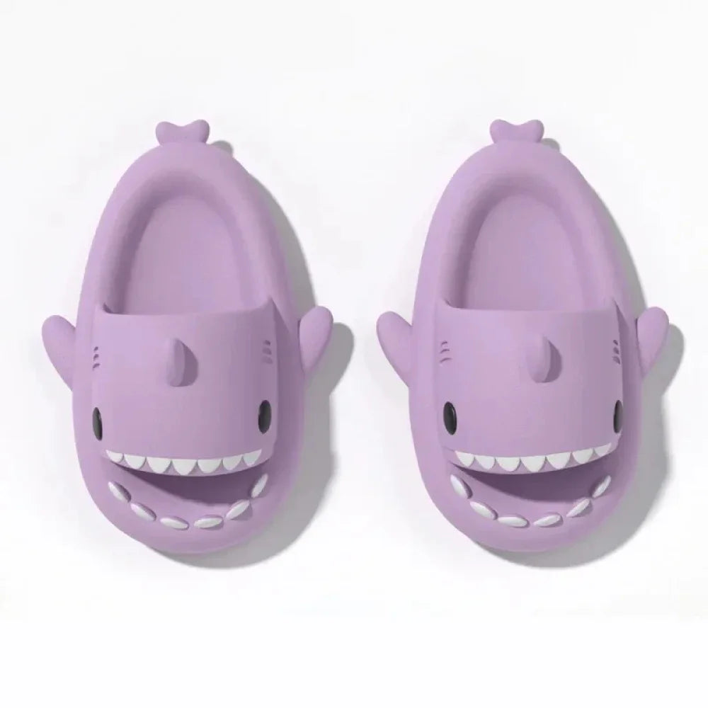Chaussons style claquette requin (taille 30-45) - Violet / 30-31