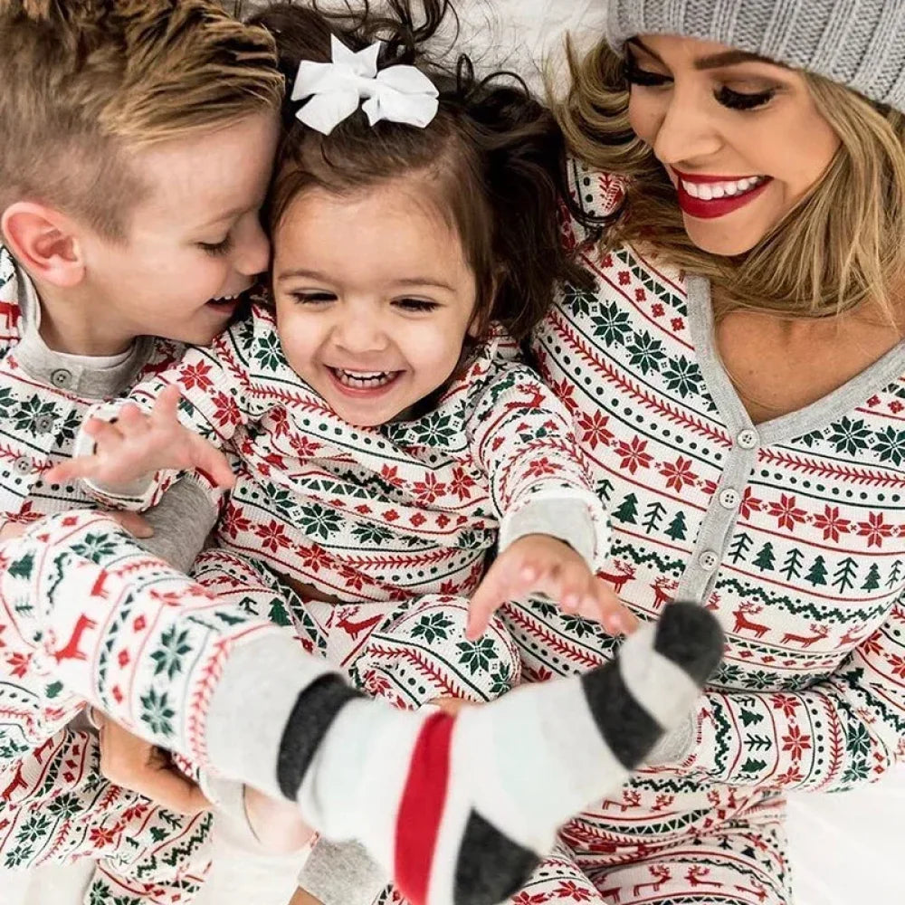 Christmas 2025 Family Matching Outfits Allover Print Mom Dad Kids 2 Pieces Pajamas Set Sleepwear Baby Romper Xmas Look