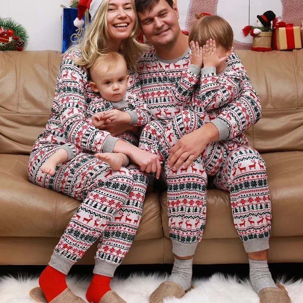 Pyjama de Noël Enfant à motifs nordiques (2-15 ans)
